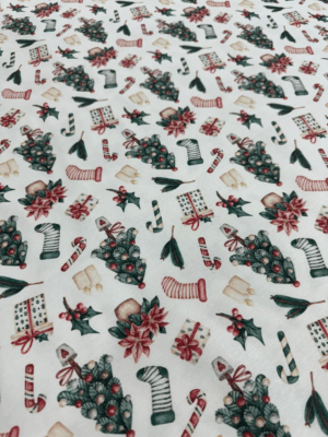 Коледна покривка за масата с хидрофобирано покритие - Зимна магия